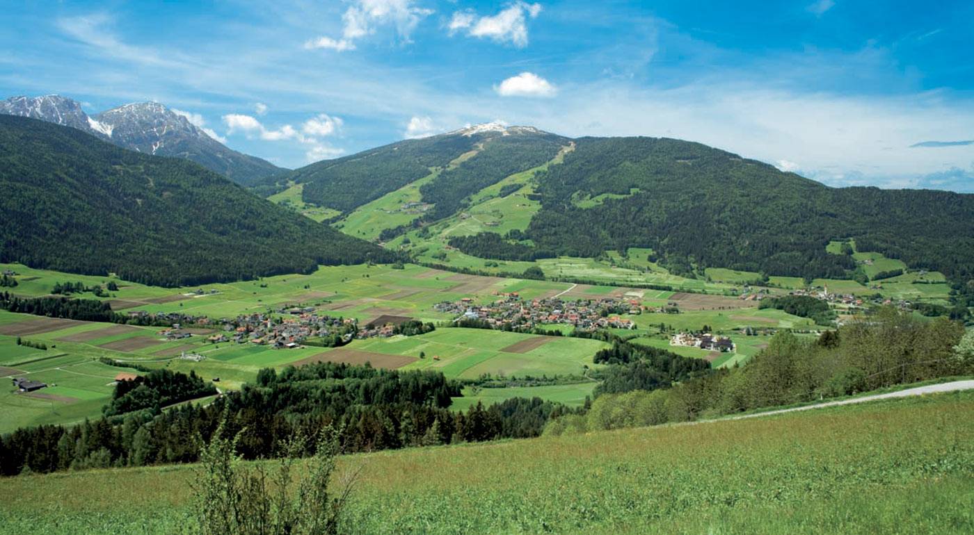 Blick auf Olang und das Pustertal